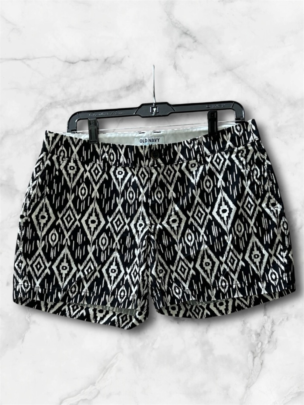 Old Navy Black White Geometric Tribal Print Chino Shorts Casual Size 8 - Picture 2 of 9